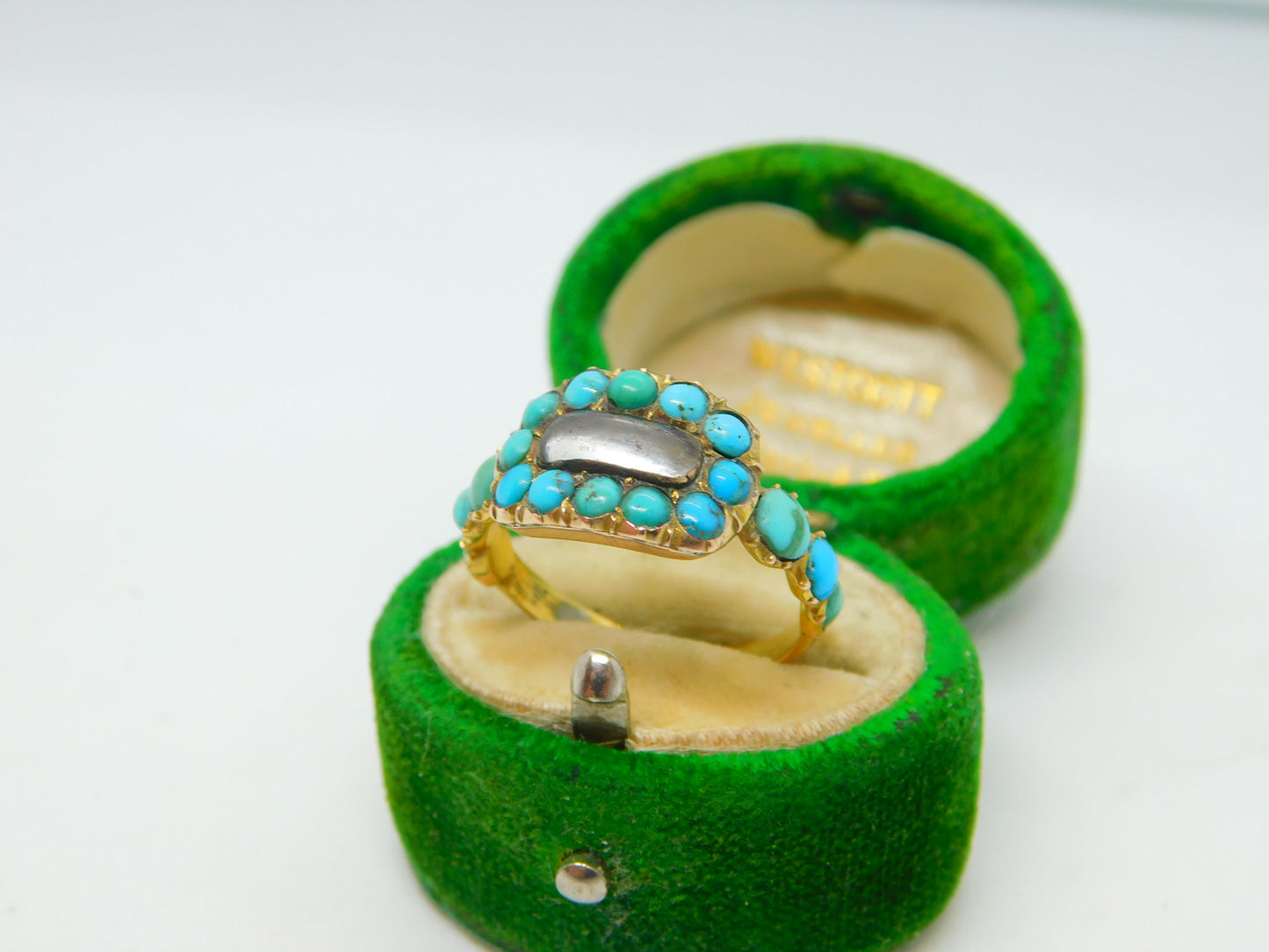 George III 18ct Yellow Gold & Turquoise Mourning Ring Engraved Ob. Antique 1819