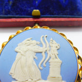 9ct Yellow Gold Ropework Wedgwood Jasperware Archer Goddess Brooch 1954