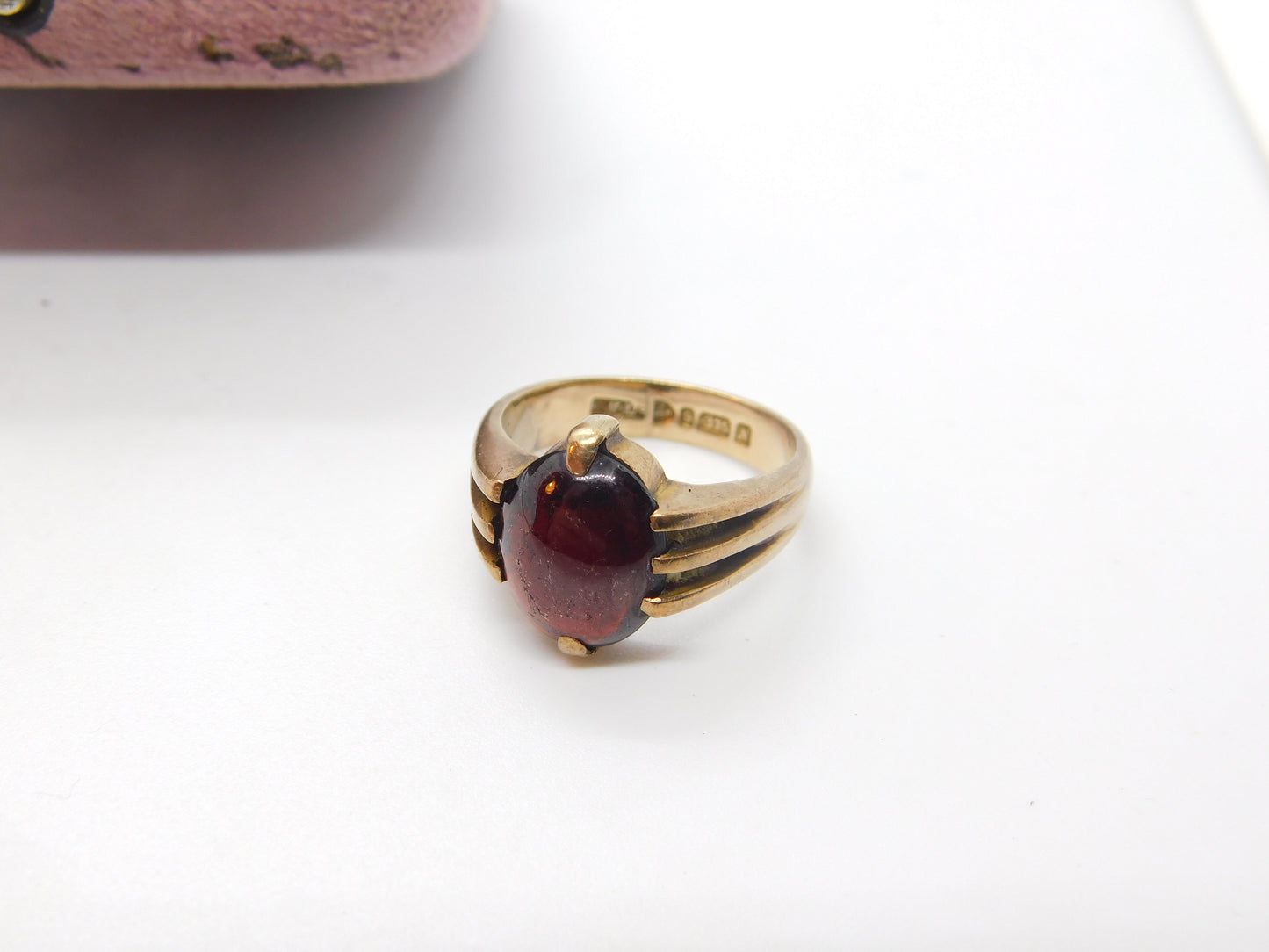 9ct Gold & Cabochon Garnet Set Signet Ring Antique 1913 Chester Art Deco