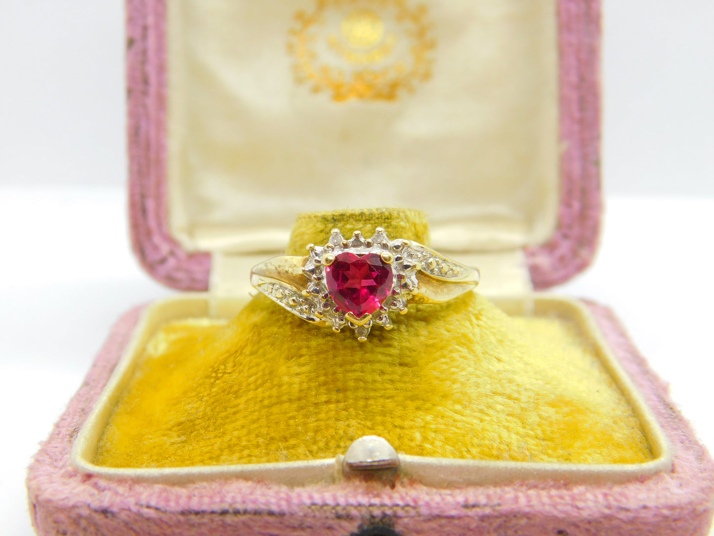 10ct Yellow Gold & Heart Cut Ruby Band Ring Vintage c1990 Size V UK