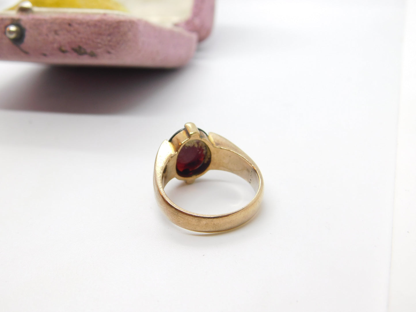 9ct Gold & Cabochon Garnet Set Signet Ring Antique 1913 Chester Art Deco