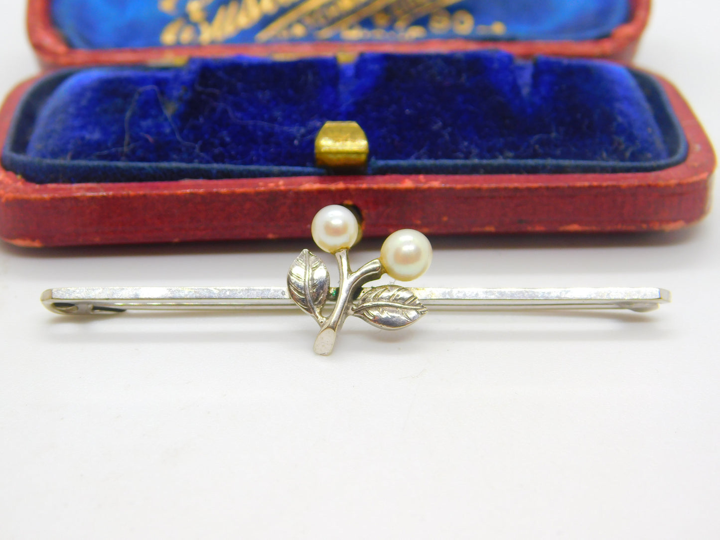 9ct White Gold & Pearl Set Spring Flower Bar Brooch Antique c1920 Art Deco