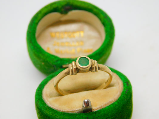 9ct Yellow Gold & Round Cut Emerald Band Ring Vintage 1968 London