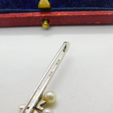 9ct White Gold & Pearl Set Spring Flower Bar Brooch Antique c1920 Art Deco