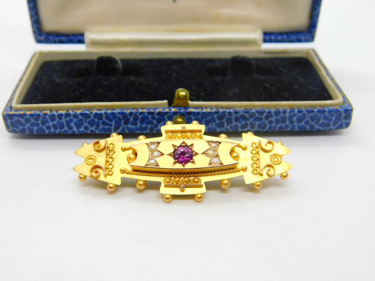 9ct Yellow Gold, Tourmaline & Seed Pearl Etruscan Mourning Brooch Antique 1911 Chester