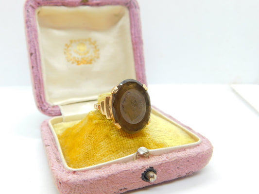 Early Carved Citrine Intaglio Set In 9ct Gold Dress Ring Assayed 1961 Birmingham