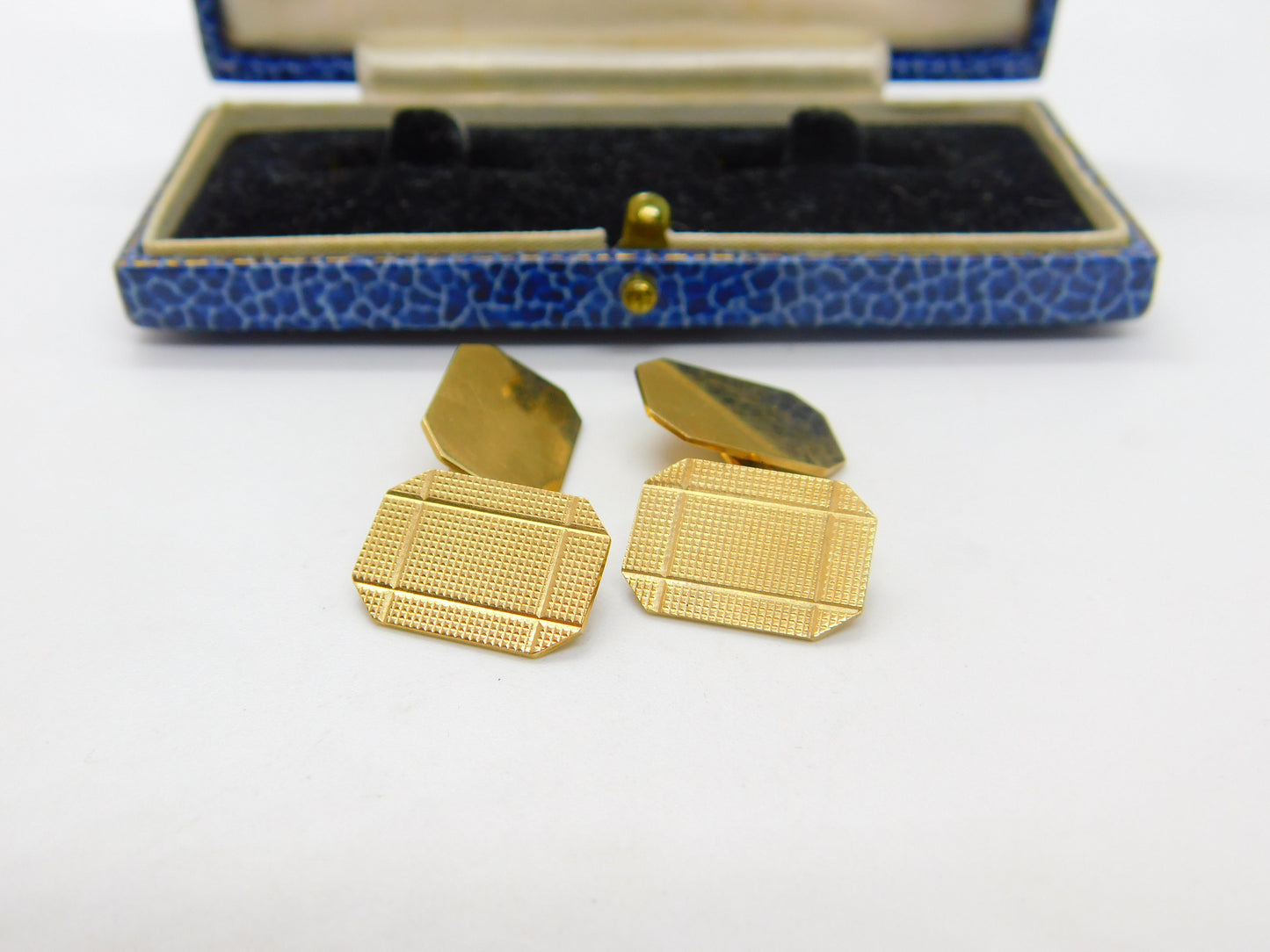 9ct Yellow Gold Gents Engine Turned Cufflinks Antique 1941 Birmingham Art Deco