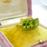 10ct Yellow Gold & Three Stone Peridot Band Ring Vintage c1990