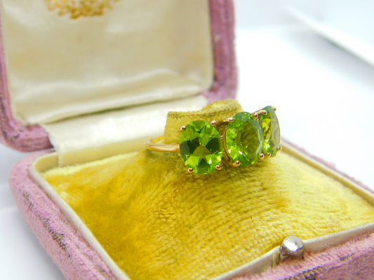 10ct Yellow Gold & Three Stone Peridot Band Ring Vintage c1990