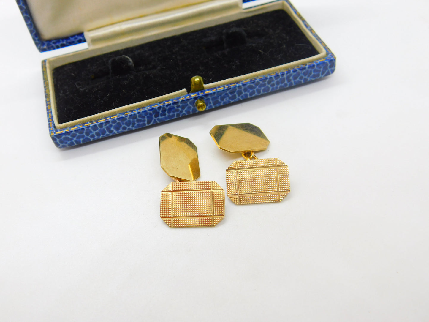 9ct Yellow Gold Gents Engine Turned Cufflinks Antique 1941 Birmingham Art Deco