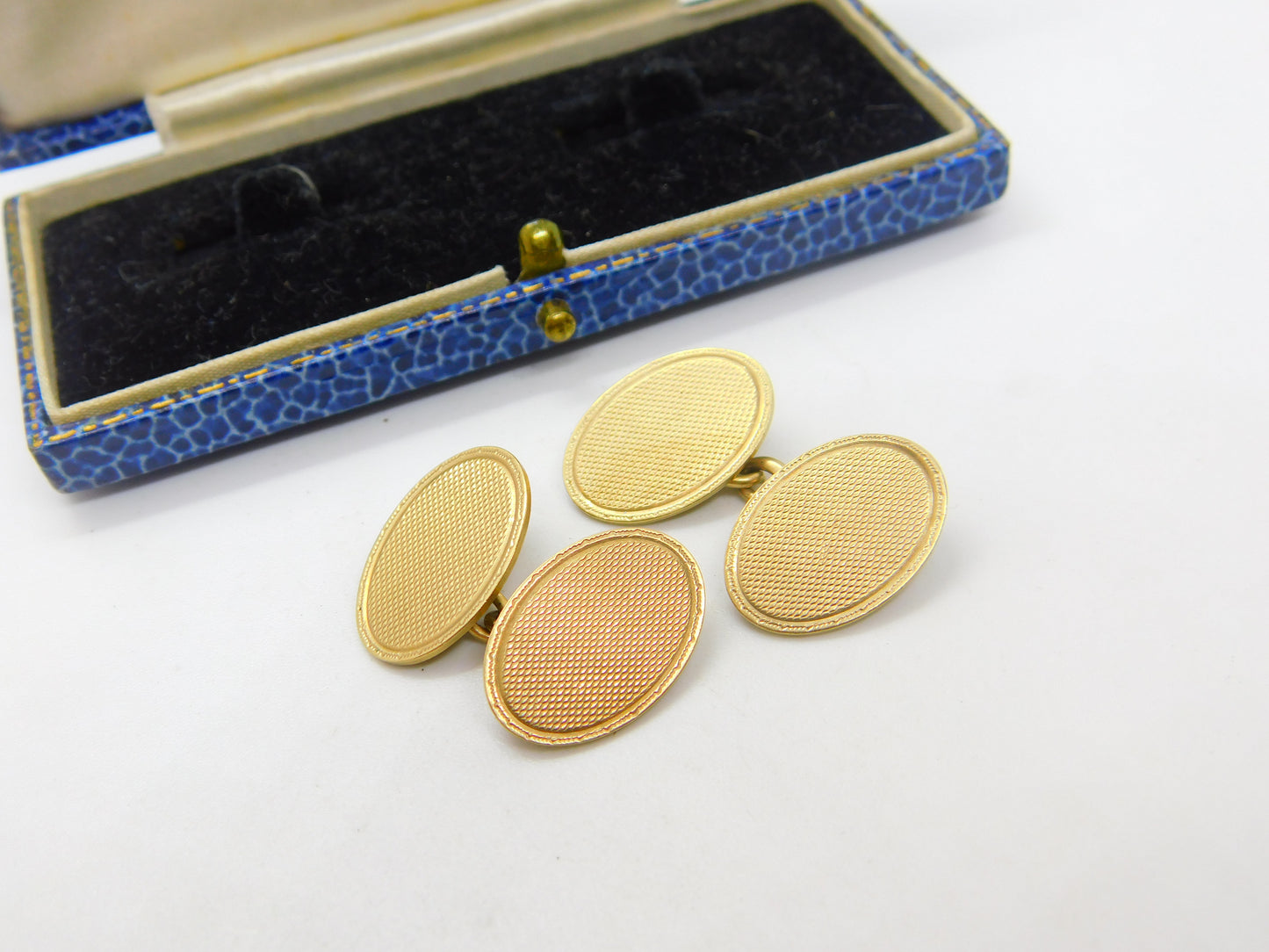 Pair of 9ct Yellow Gold Oval Form Engine Turned Cufflinks Antique 1928 Art Deco