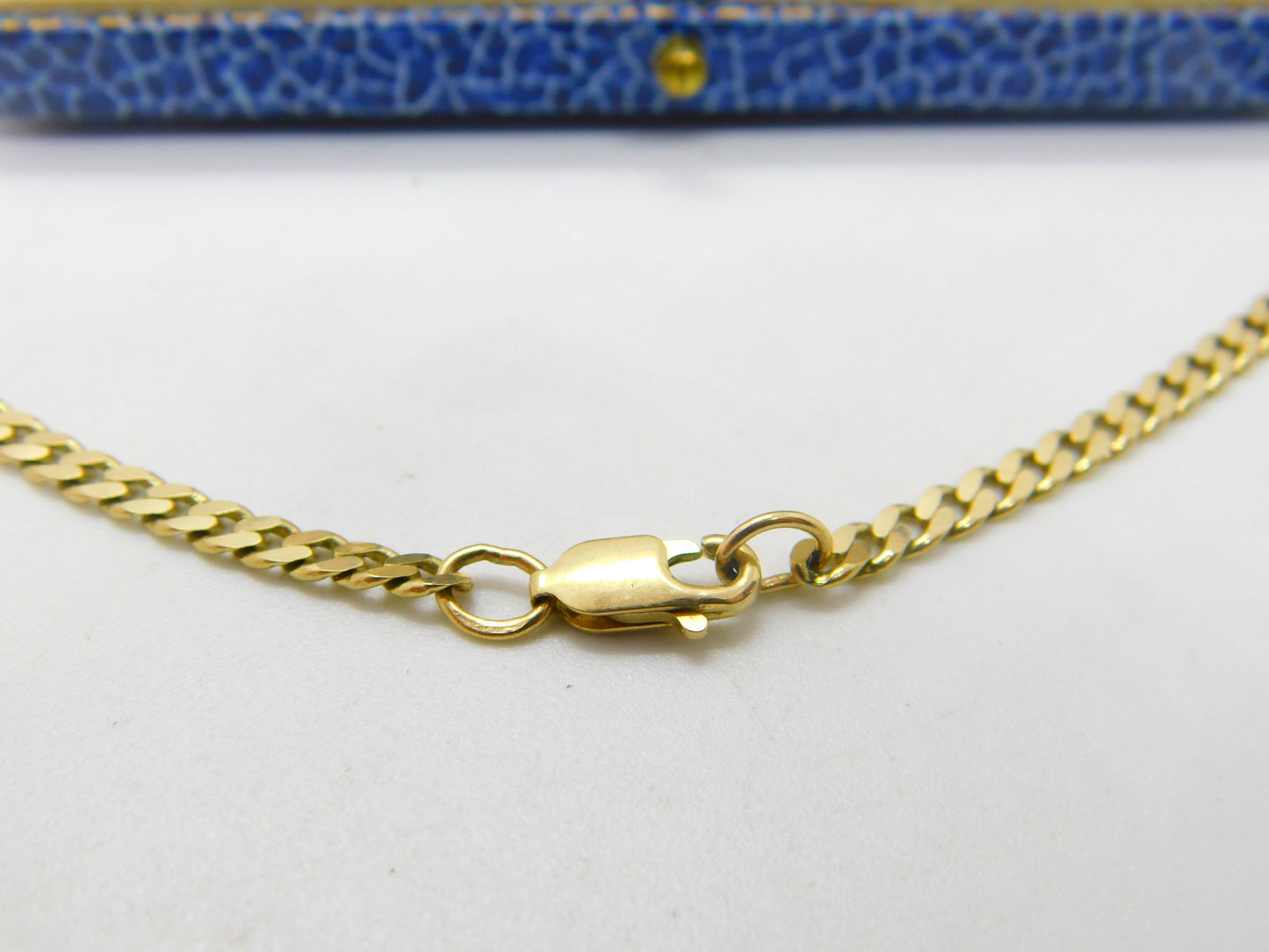 9ct Yellow Gold Essential Flat Curb Link Chain Necklace 16" Length Vintage c1970