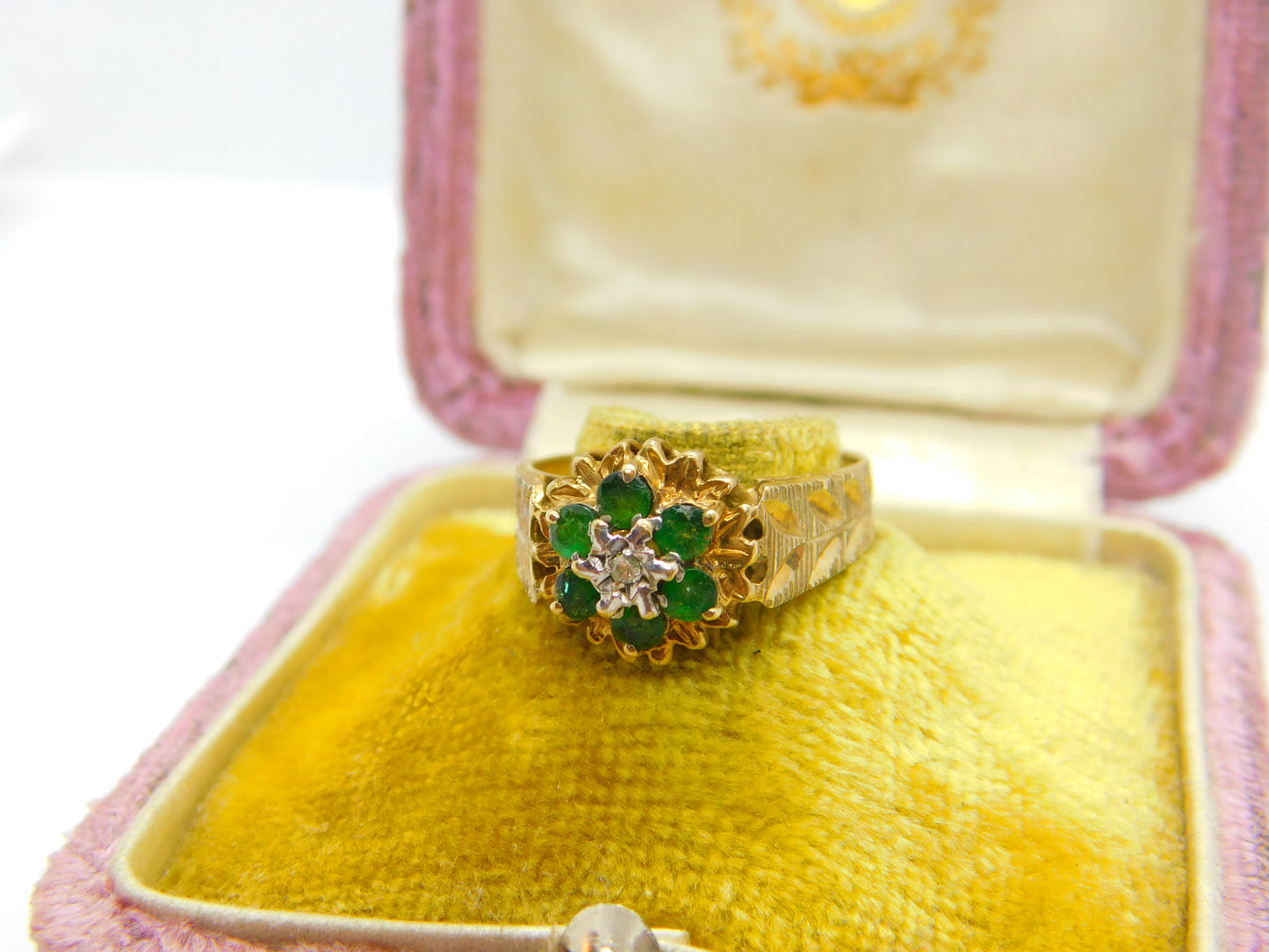 9ct Yellow Gold, Emerald & Diamond Floral Cluster Ring Vintage 1978 London