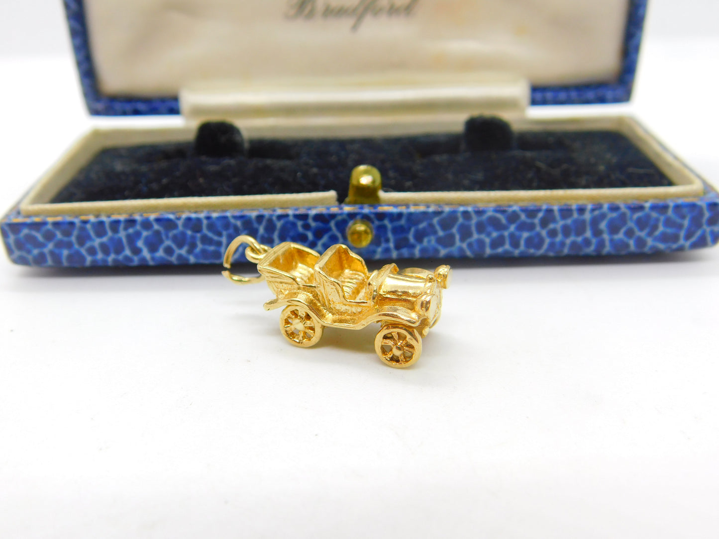 9ct Yellow Gold Traditional Motor Car Charm Pendant Vintage 1990 Birmingham