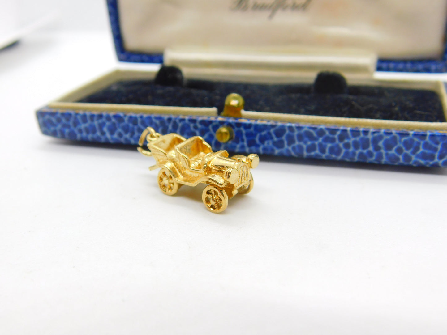 9ct Yellow Gold Traditional Motor Car Charm Pendant Vintage 1990 Birmingham