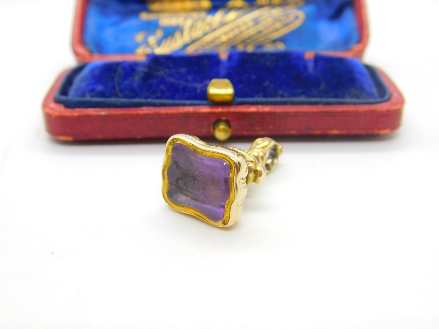 Victorian 15ct Yellow Gold Carved Amethyst Retriever Dog Intaglio Fob Seal c1860