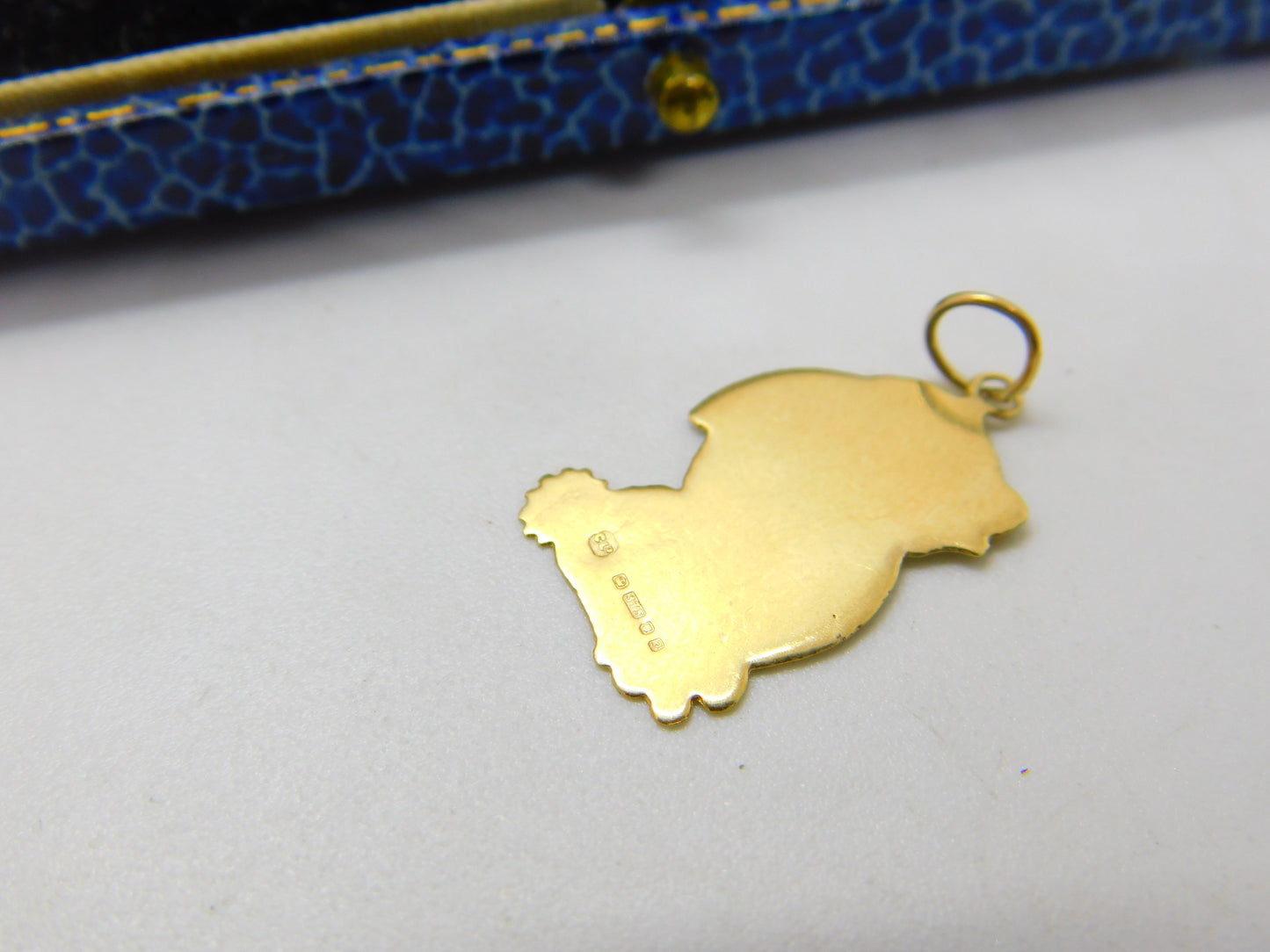 9ct Yellow Gold Cartoon Bunny Rabbit 2D Charm Pendant Vintage 1983 London