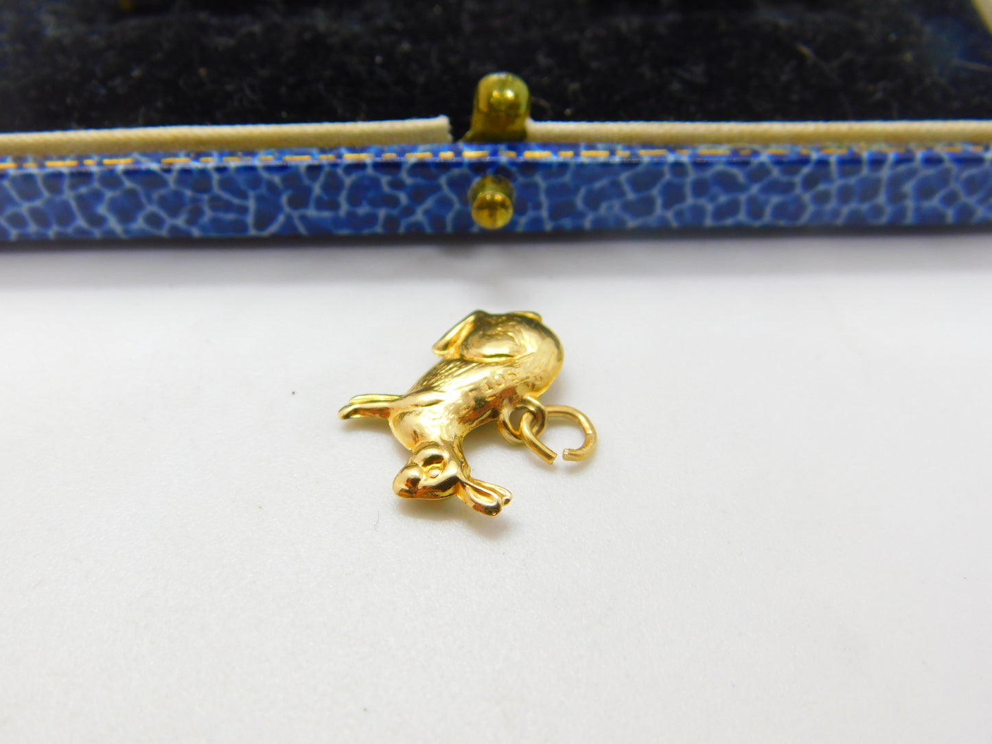 9ct Yellow Gold Bunny Rabbit or Hare Charm Pendant Vintage c1970