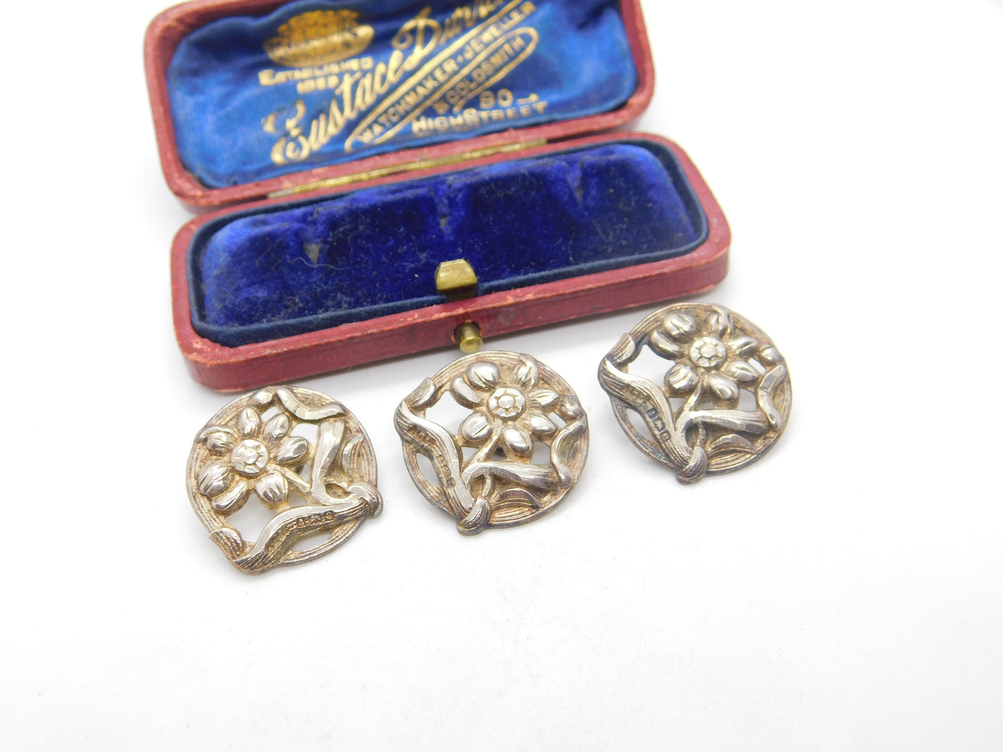 Edwardian Set of Three Sterling Silver Daisy Flower Buttons 1904 Birmingham