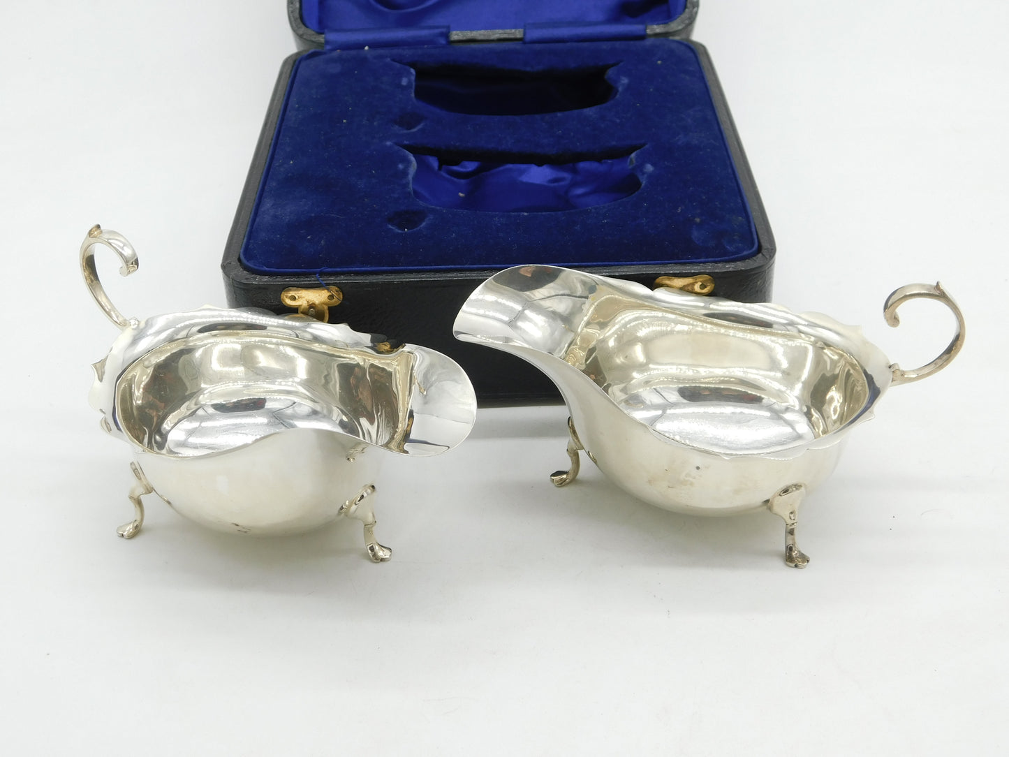 Boxed Pair of Sterling Silver Gravy or Sauce Boats Antique 1921 Chester Art Deco