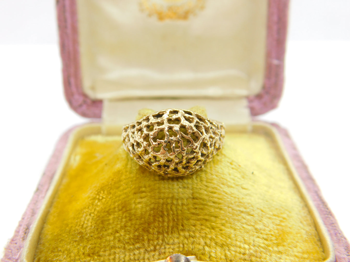 9ct Yellow Gold Textured Pattern Honeycomb Band Ring 1982 Birmingham Vintage