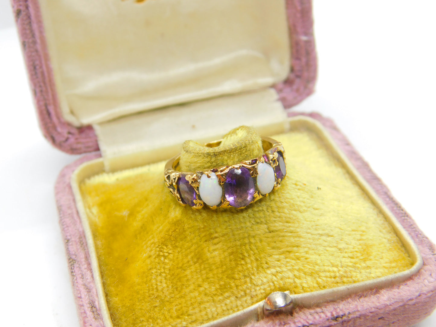 9ct Yellow Gold, Cabochon Opal & Amethyst Boat Ring Vintage 1972 London