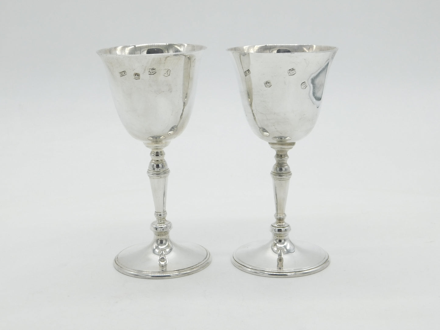 Elizabeth II Sterling Silver Wine Goblet or Chalice Pair Vintage 1975 Sheffield