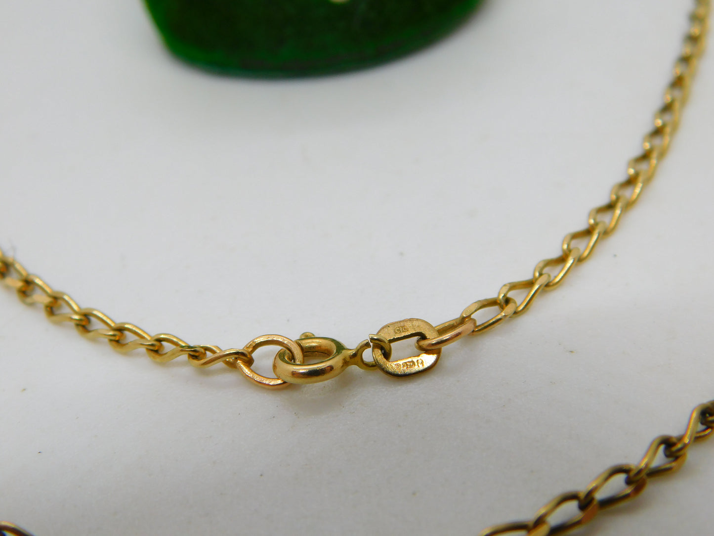 9ct Yellow Gold Essential Cable Link Chain Necklace Vintage c1970 38cm Length