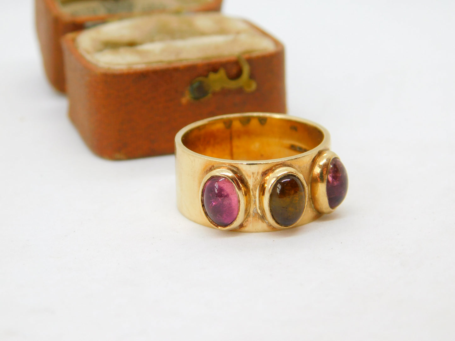 Modernist 9ct Yellow Gold Cabochon Amethyst & Citrine Band Ring 2002 London