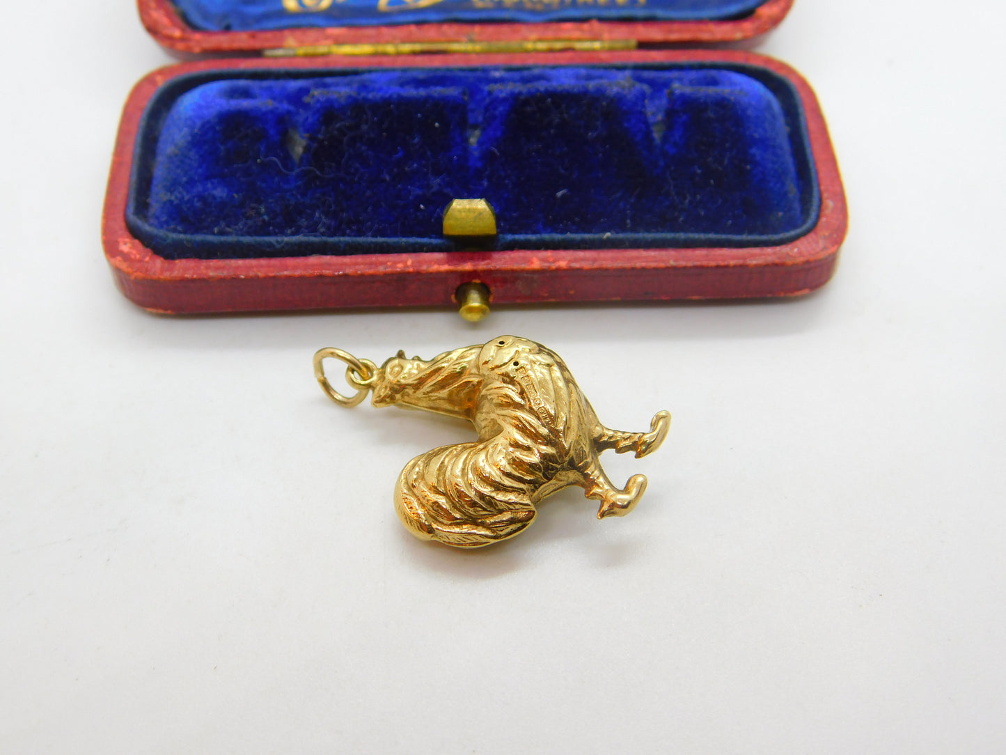 9ct Yellow Gold Proud Cockerel or Chicken Charm Pendant 1975 Birmingham Vintage