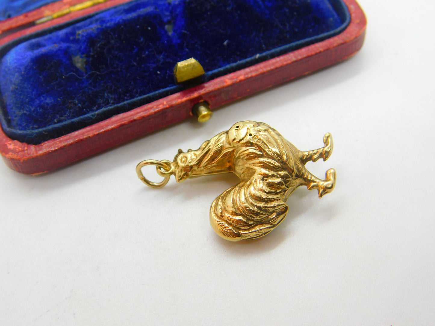 9ct Yellow Gold Proud Cockerel or Chicken Charm Pendant 1975 Birmingham Vintage