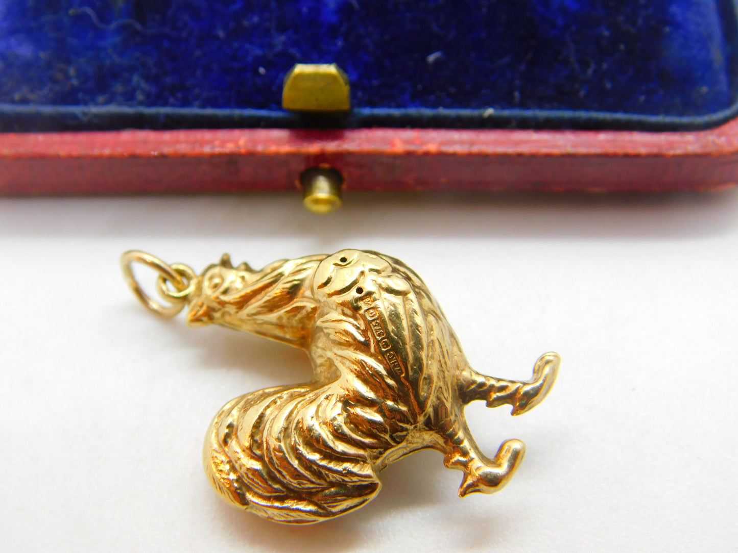 9ct Yellow Gold Proud Cockerel or Chicken Charm Pendant 1975 Birmingham Vintage