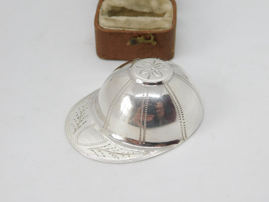 Sterling Silver Jockey Riding Hat Tea Caddy Spoon Vintage 1979 London