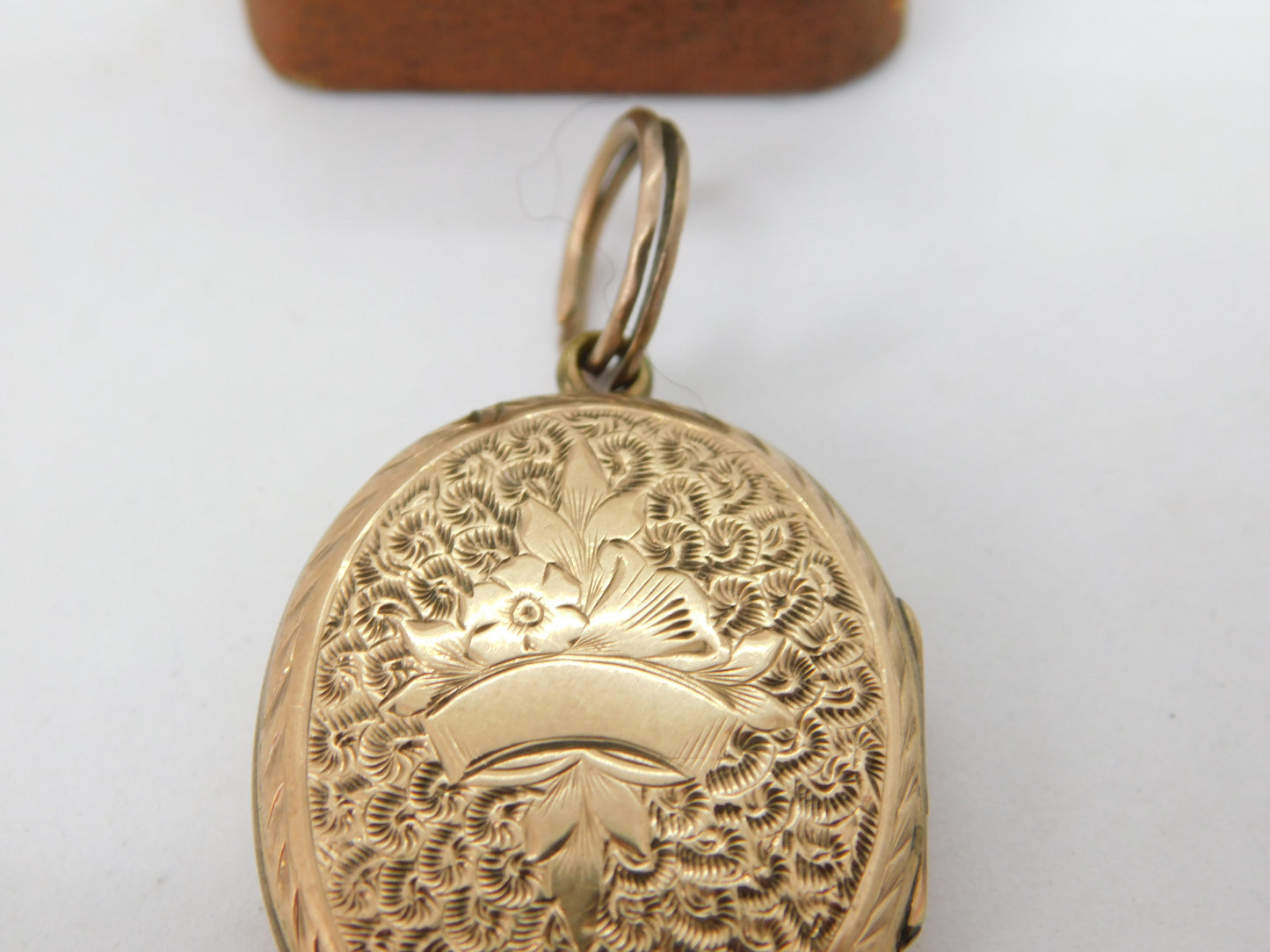 Victorian 9ct Yellow Gold Back & Front Floral Locket Pendant Antique c1880