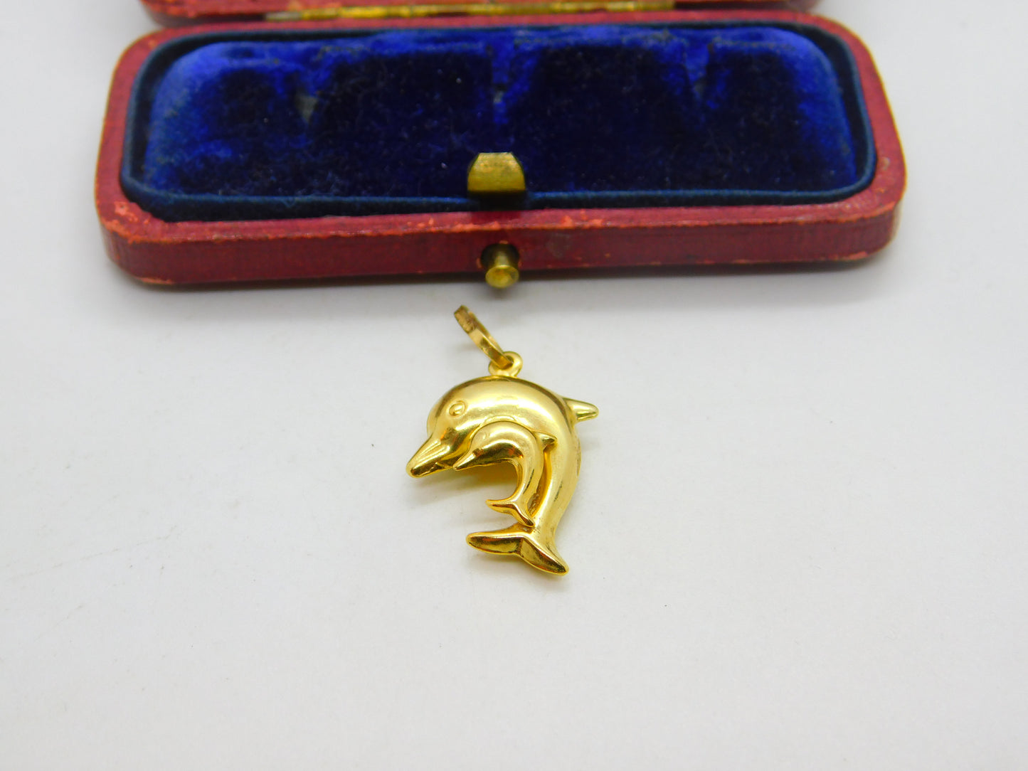 9ct Yellow Gold Mother & Baby Dolphin Charm Pendant Vintage c1970