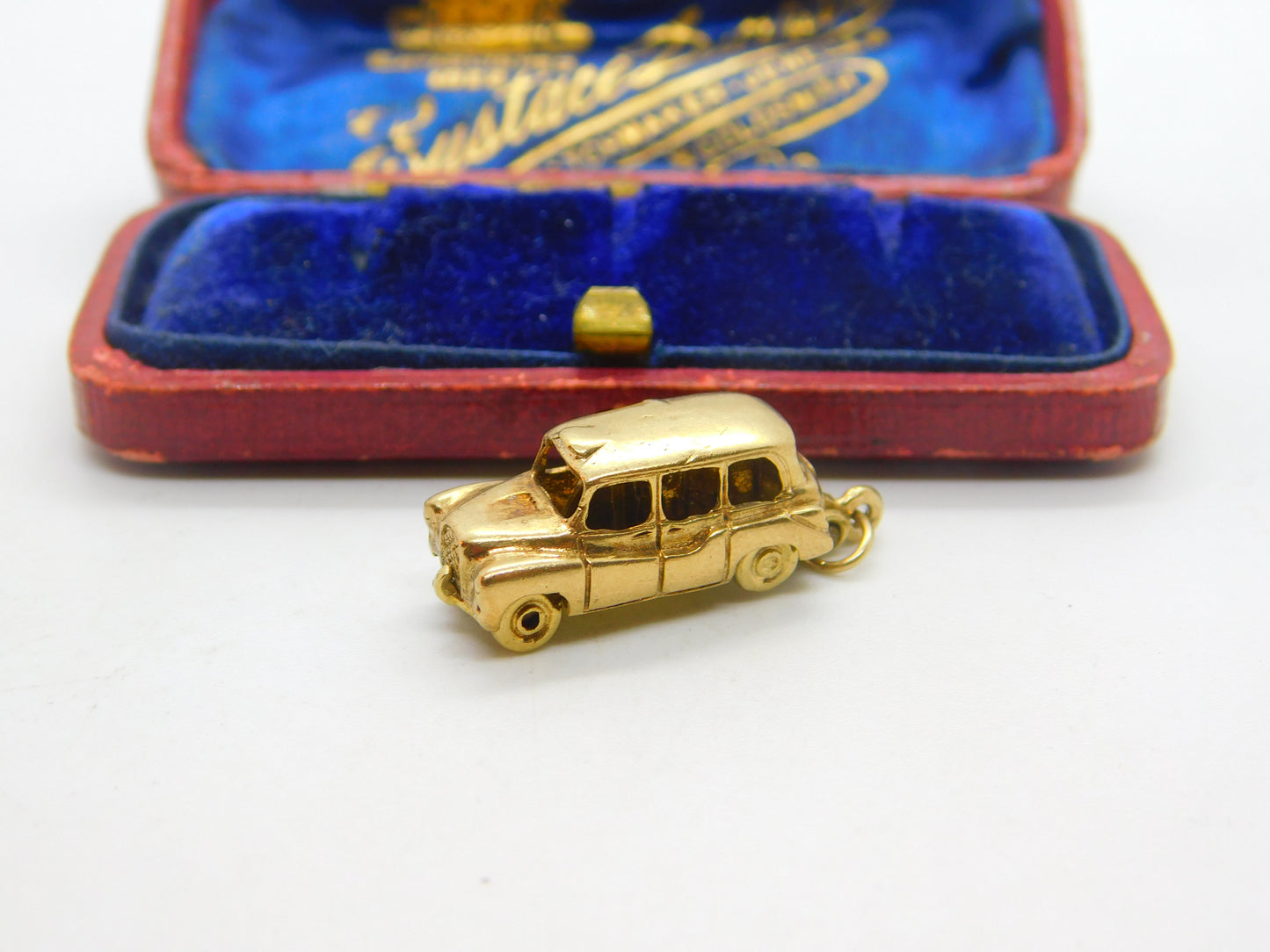 9ct Gold Opening 'London Diesel Taxi for Hire' Charm 1972 London Vintage