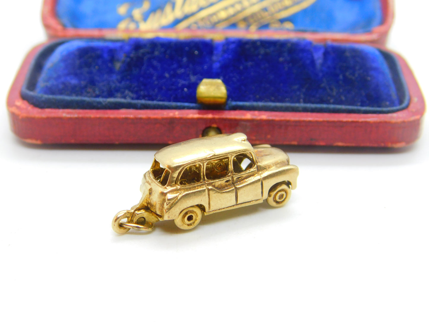 9ct Gold Opening 'London Diesel Taxi for Hire' Charm 1972 London Vintage