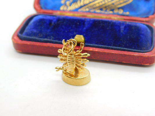 9ct Yellow Gold Scorpio Zodiac Star Sign Charm Pendant 1972 Birmingham Vintage