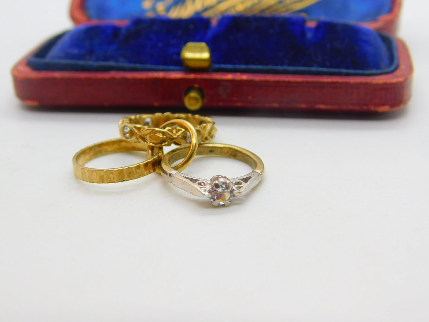 9ct Yellow Gold Wedding & Engagement Ring Charm Pendant Vintage c1970