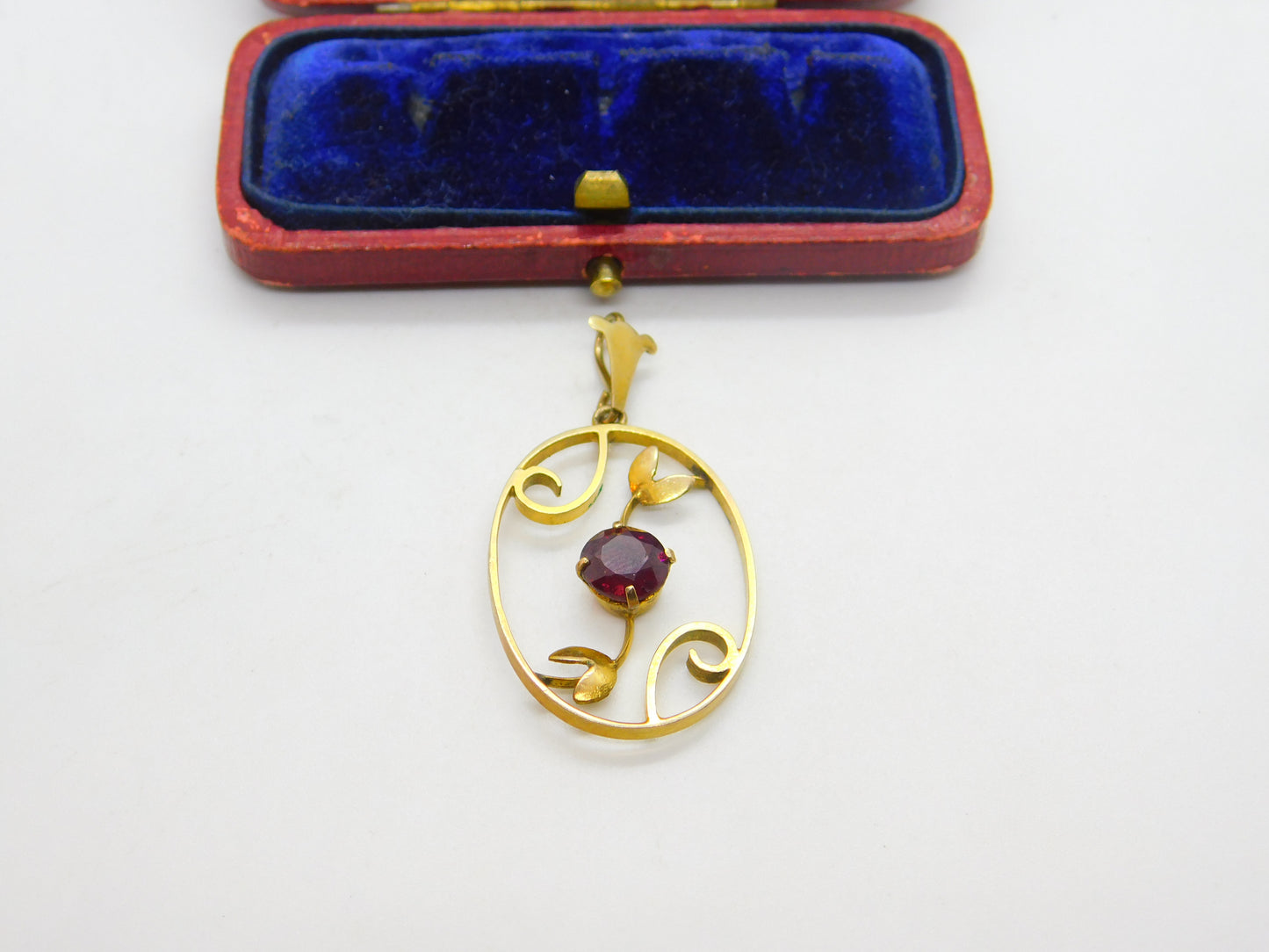 Edwardian 9ct Gold & Garnet Set Floral Pattern Lavalier Drop Pendant c1910