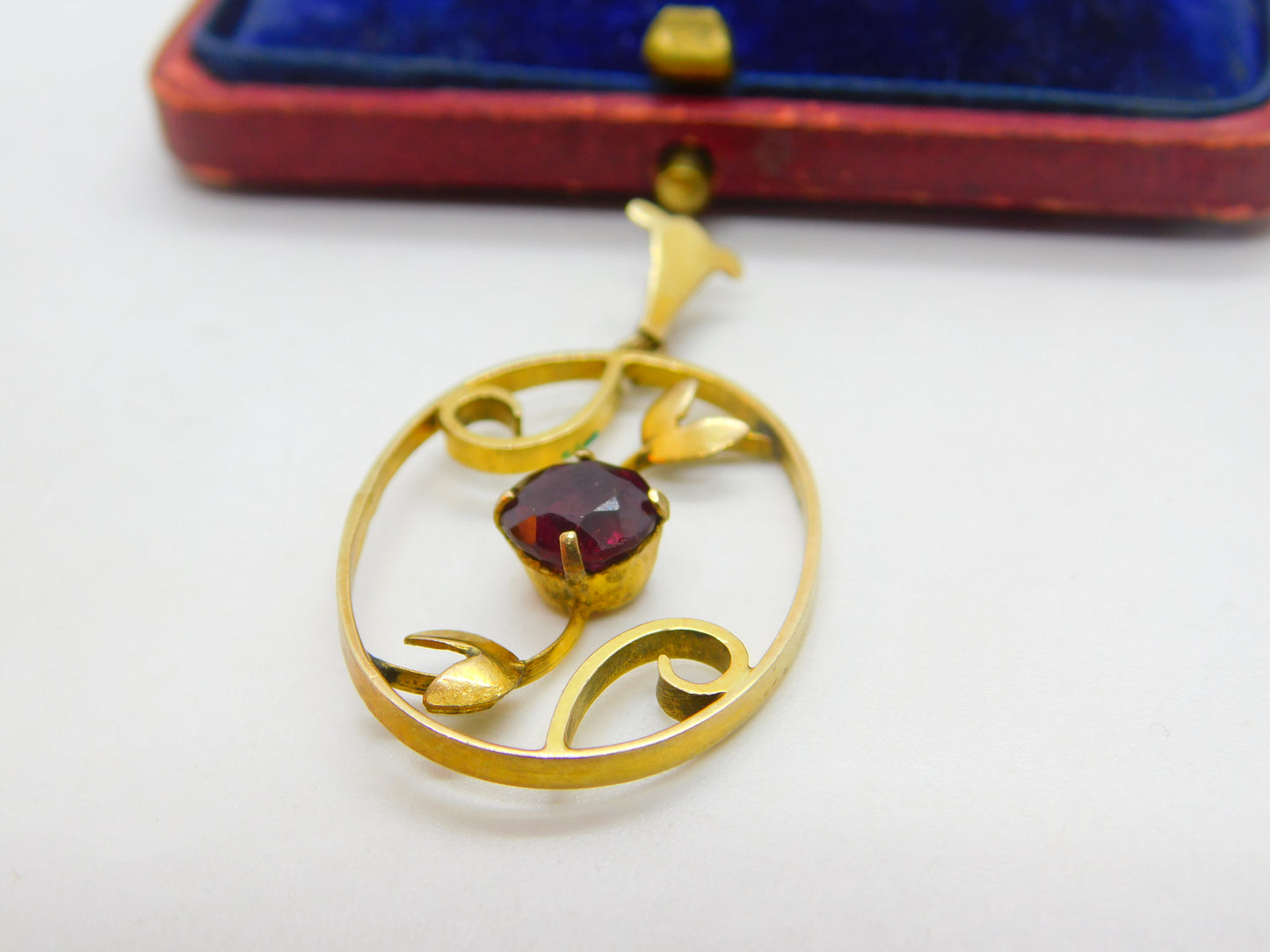 Edwardian 9ct Gold & Garnet Set Floral Pattern Lavalier Drop Pendant c1910