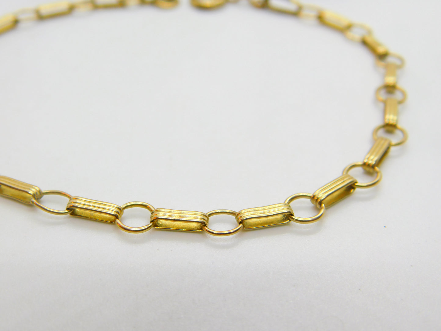 9ct Yellow Gold Fancy Link Essential Bracelet Vintage c1970 8" Length