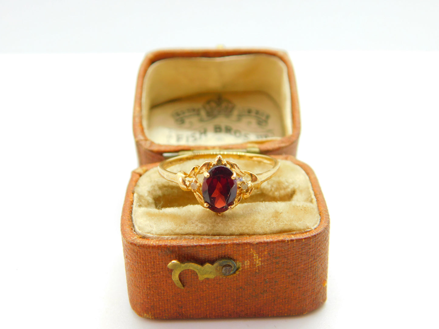 9ct Yellow Gold & Bohemian Garnet Set Dress Ring Vintage c1980