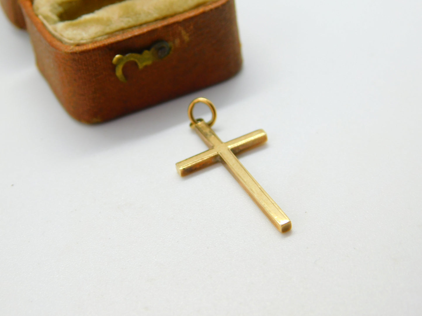 9ct Yellow Gold Minimal Cross Crucifix Pendant 1987 Birmingham Vintage