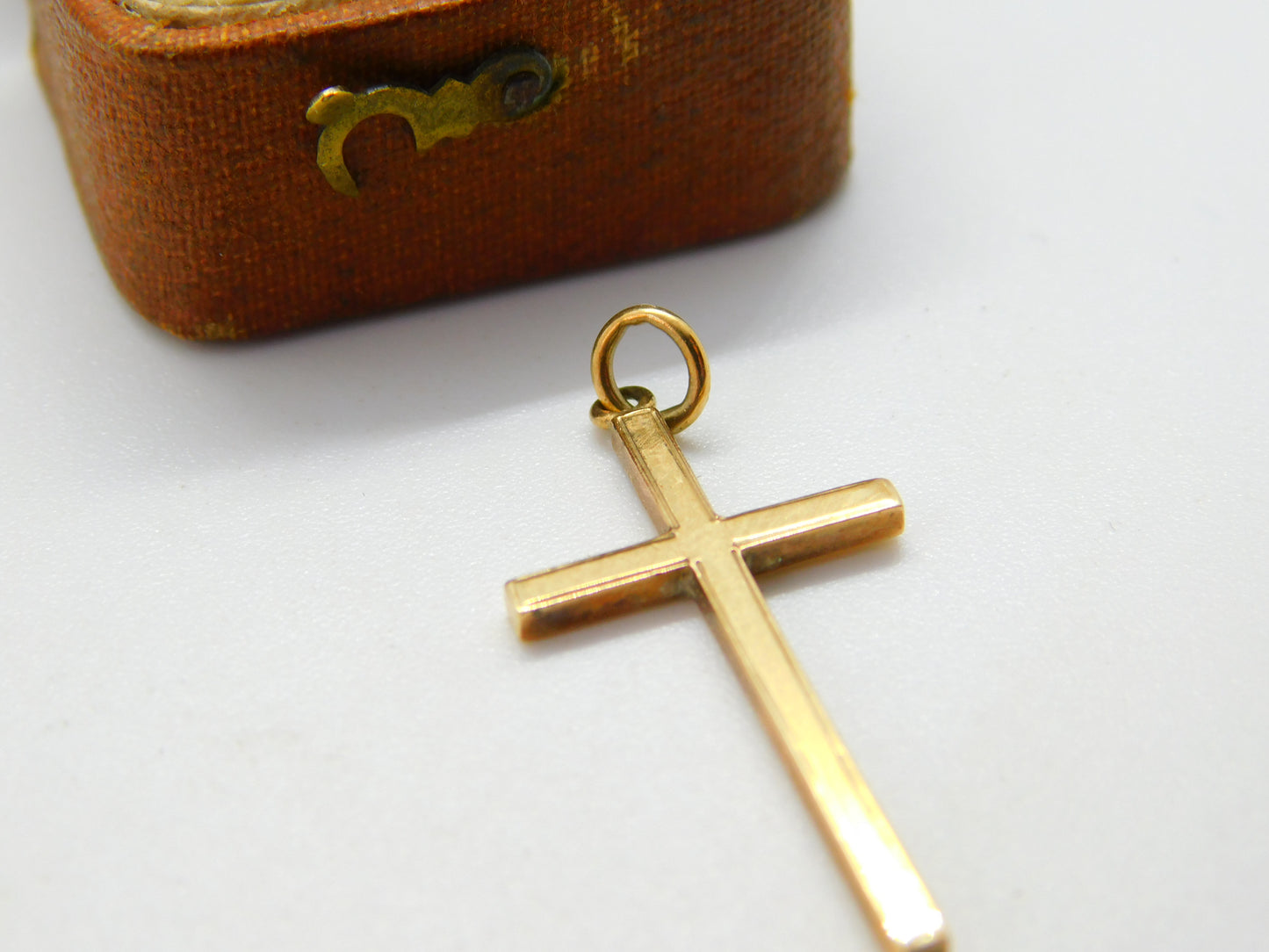 9ct Yellow Gold Minimal Cross Crucifix Pendant 1987 Birmingham Vintage