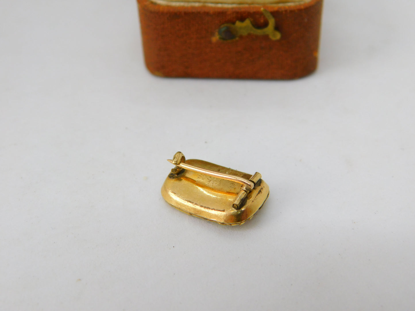 Georgian Small 15ct Yellow Gold Mourning Brooch Antique c1820