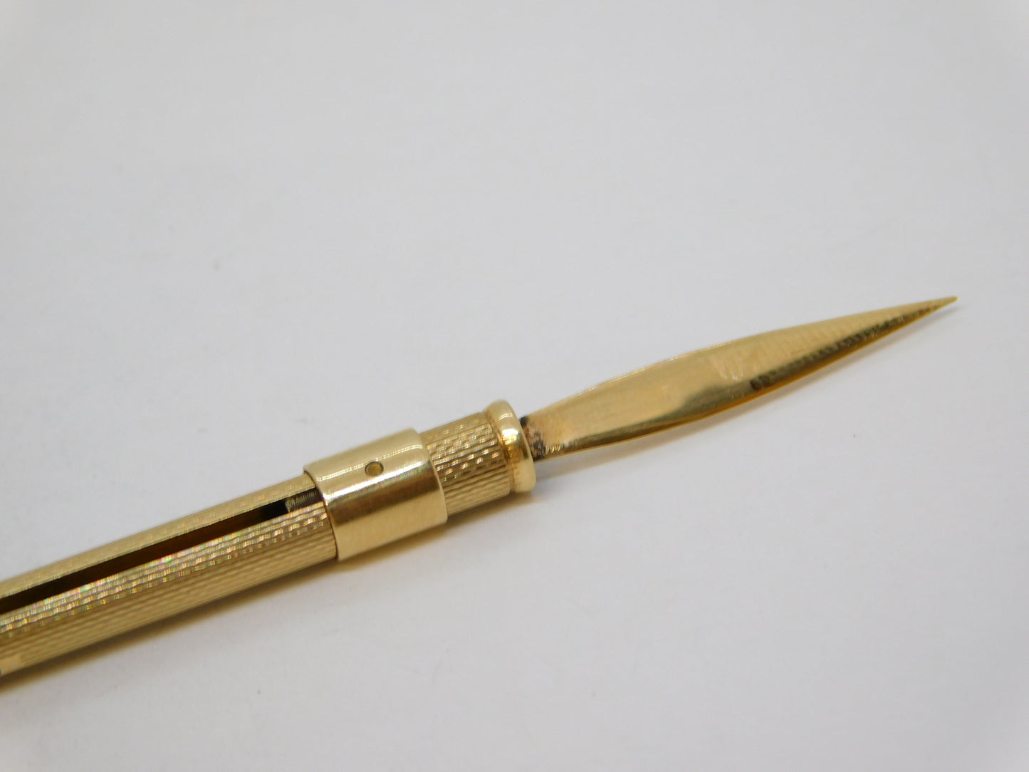 9ct Yellow Gold Engine Turned Propelling Toothpick Vintage 1975 Birmingham