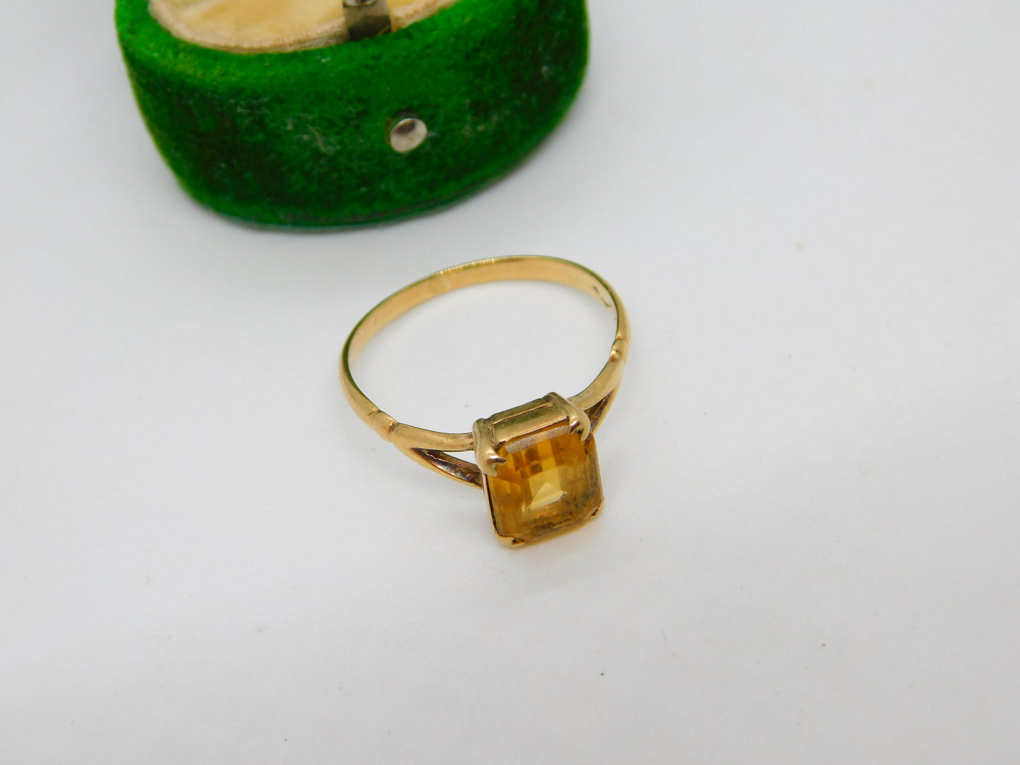 9ct Yellow Gold & Emerald Cut Citrine Dress Ring Vintage c1960 Size R UK