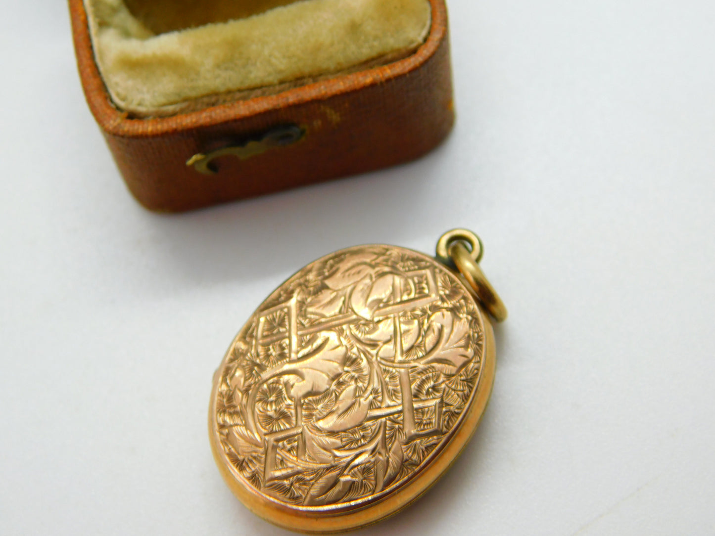 Victorian 9ct Rose Gold Back & Front Floral Sweetheart Locket c1890 Antique