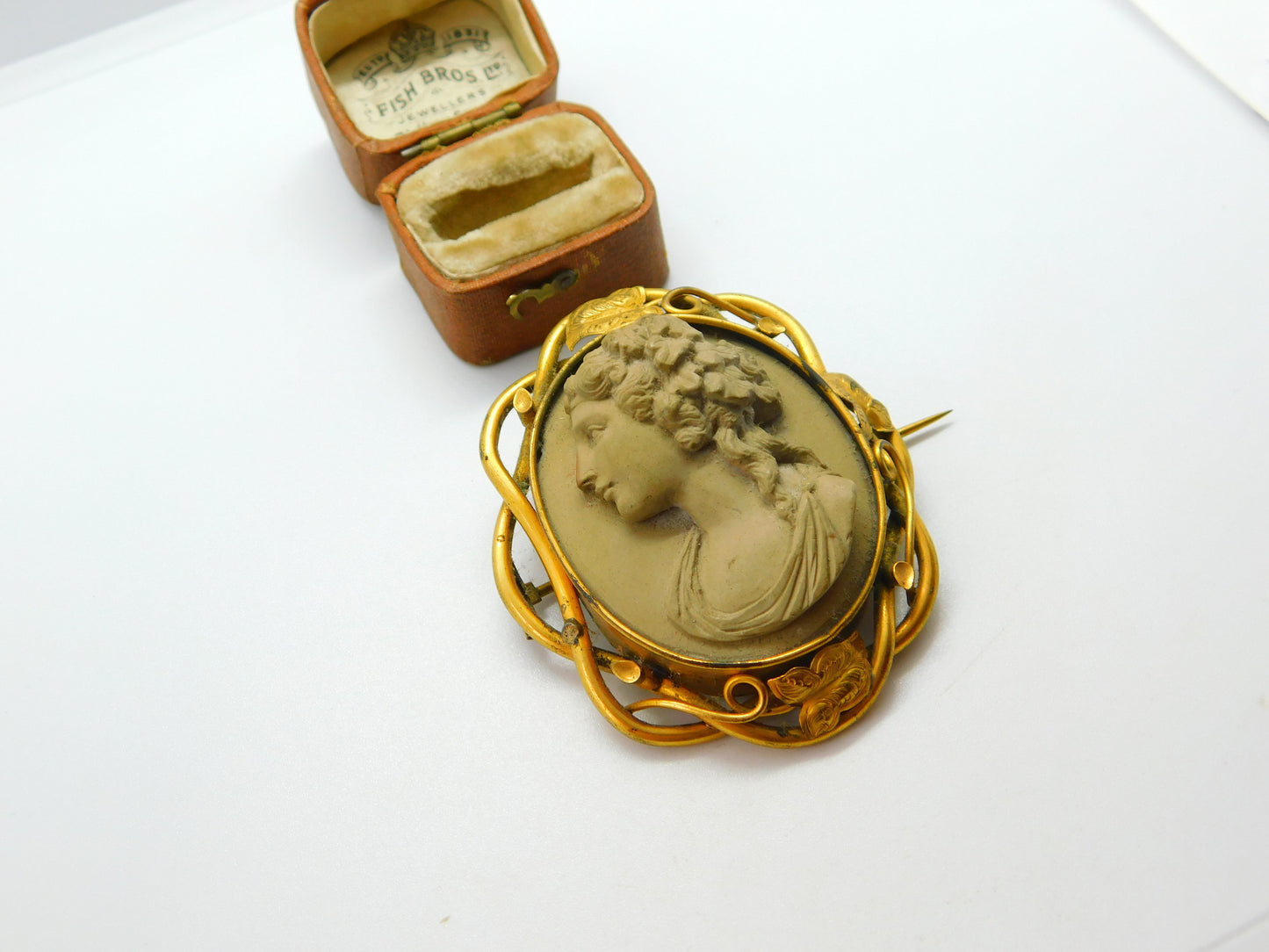 Victorian Pinchbeck & Carved Lava High Relief Cameo Brooch c1850 Antique